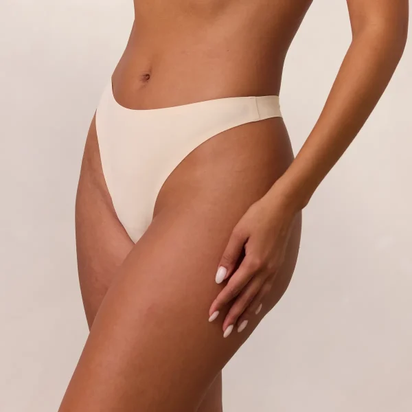 Lounge Underwear String Everyday Form - Vanille Fashion